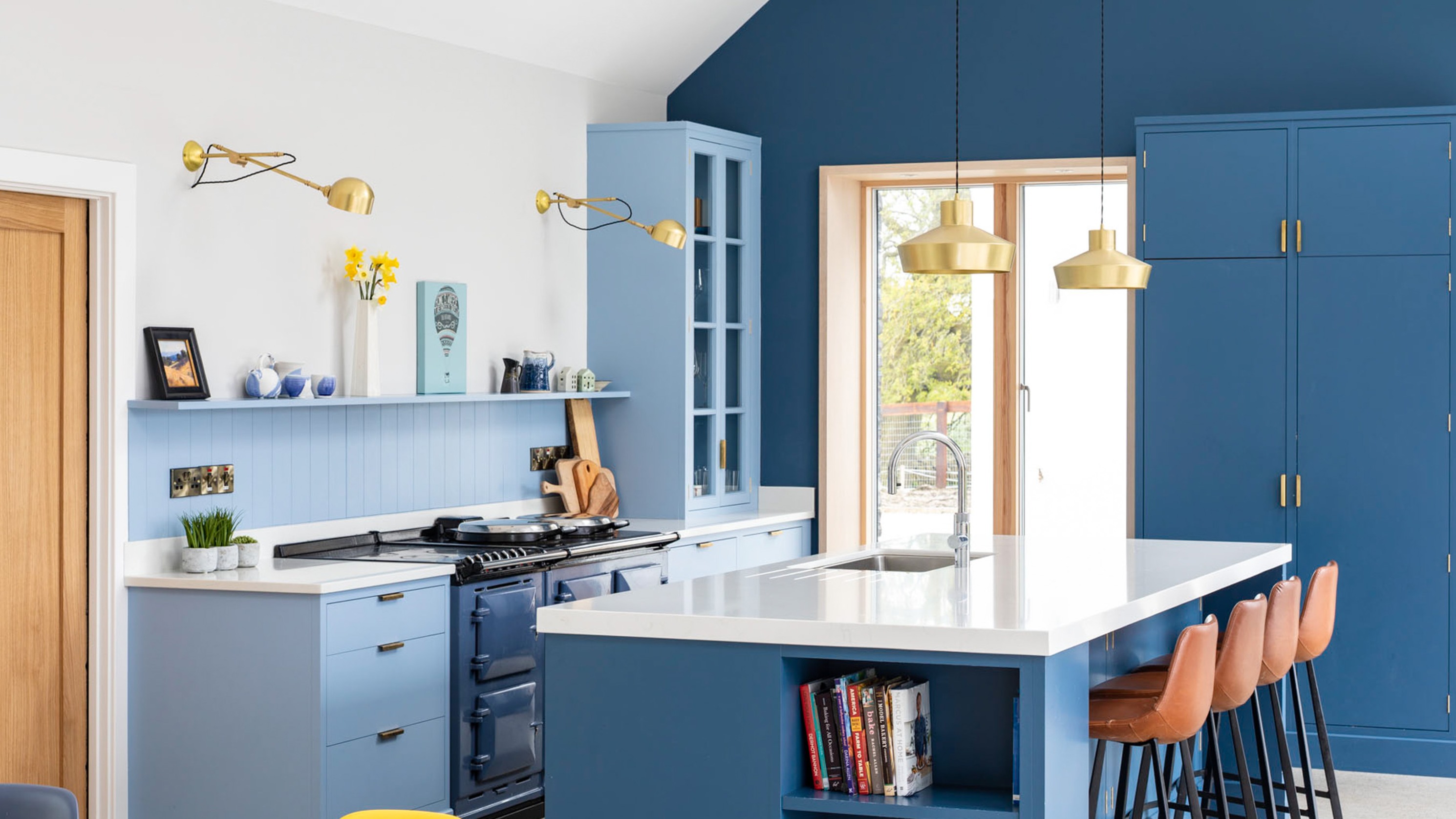 A Guide to Choosing the Perfect Kitchen Lights